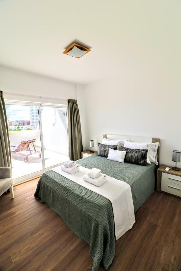 Apartament By The Sea - Sea View Torres Portimão Zewnętrze zdjęcie